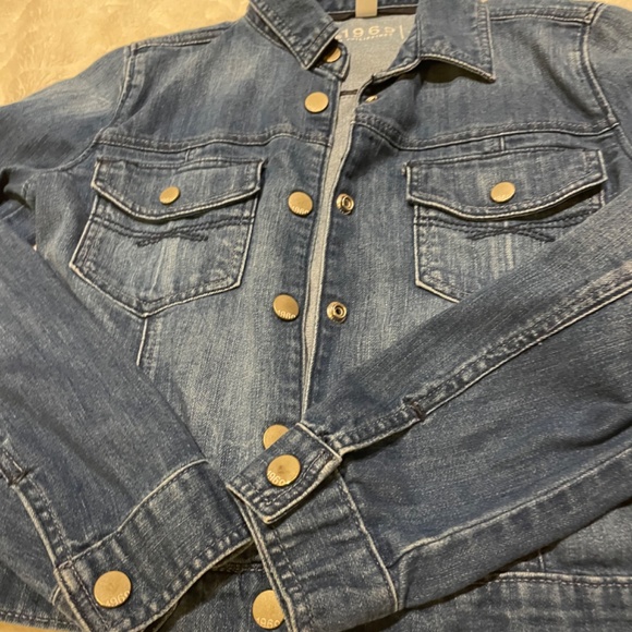 Gap jean jacket - Picture 3 of 4